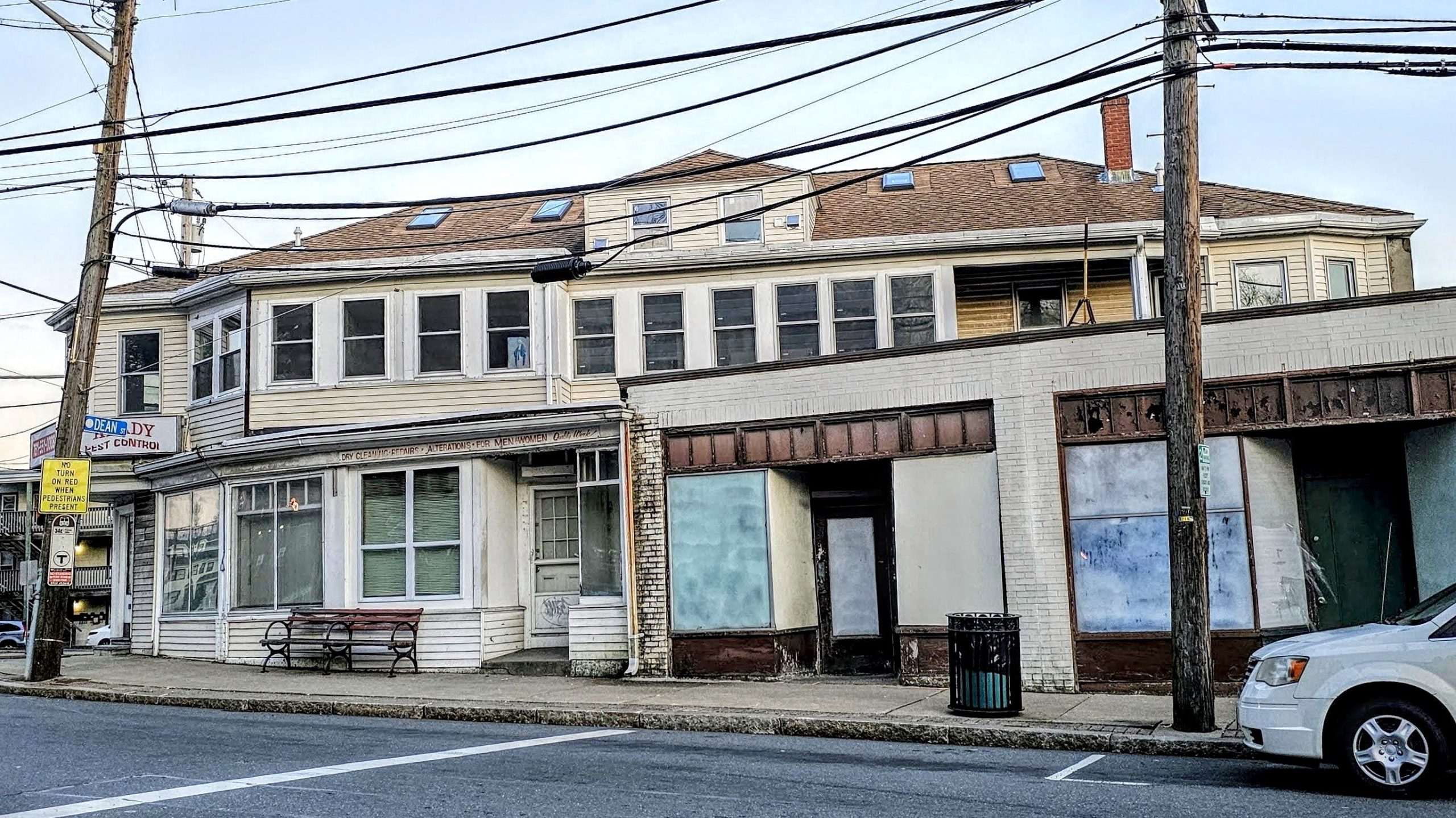 South Norwood Liquor License Transfer to Can Connection Approved-August 21, 1985