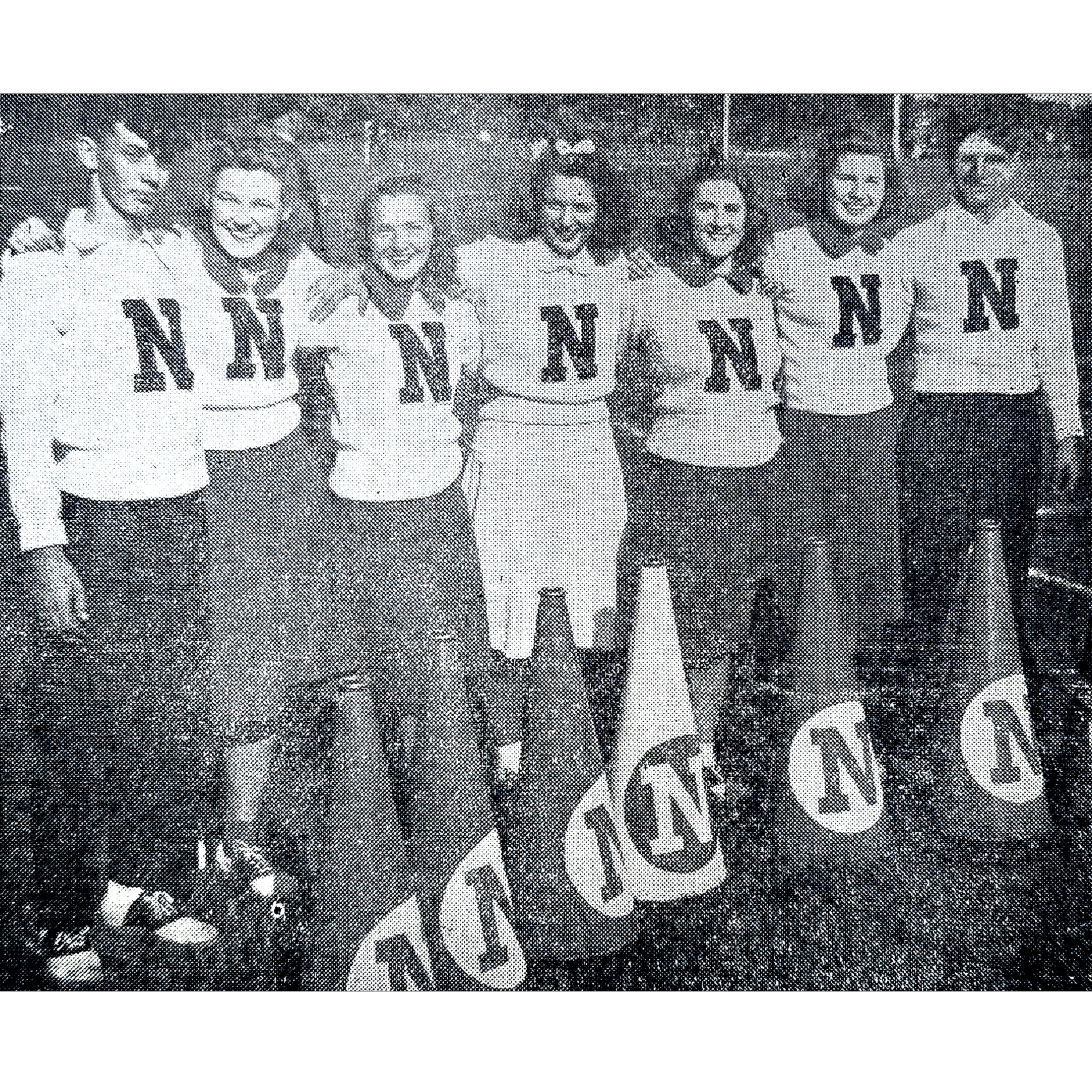 1940-10-08-Norwood-Cheerleader