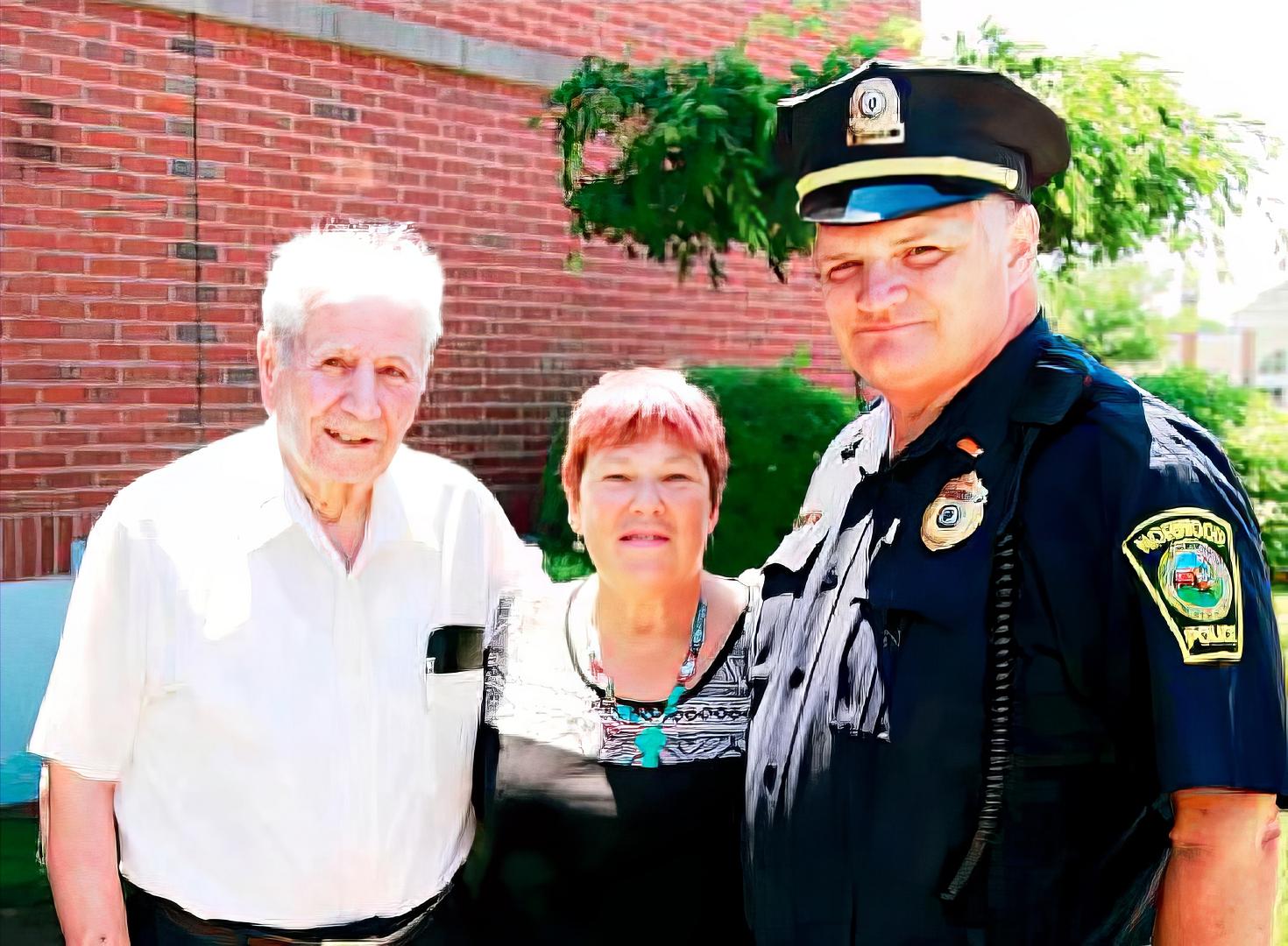 1949 Police Photo Of Rescued Dog Prompts Reunion-July 20, 2014